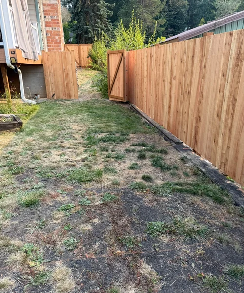 240ft State Style fence with metal fence gate with 4x4 post in Buckley 